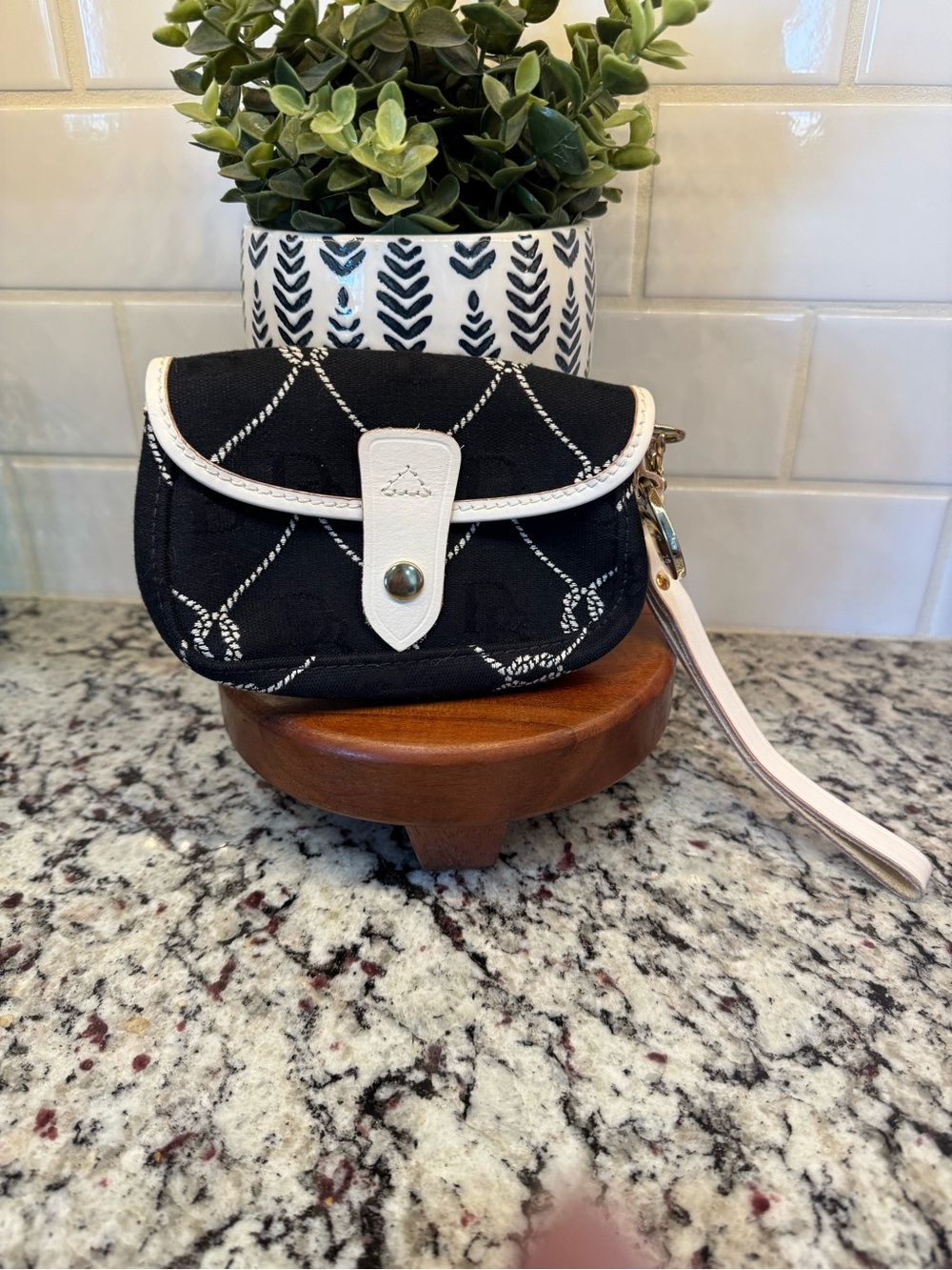 Dooney & Bourke Blue Wristlet with Blue Duck.